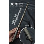 ดิ้ว Baton 12 นิ้ว knock down กระบองเหล็ก หรือ Baton ขนาดพกพา 12 นิ้ว เป็นไซส์ขนาดพกพา ไม่เป็นภาระ แต่ยังเต็มไปด้วยดาเมจ ใช้งานได้จริง จุดเด่นอยู่ที่ตัวด้ามจับติดตั้งคลิปหนีบกระเป๋า และท้ายด้ามยังเป็นหมุดแหลม ใช้ทุบกระแทก ตามแบบฉบับ tactical baton