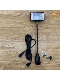 โคมไฟแบคดรอบ พร้อมขายึด รุ่น HALOGEN กําลังไฟสูงสุด 150 วัตต์ แสงสีเหลืองนวล