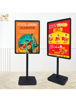 โปสเตอร์สแตนด์เหล็ก ฐานน้ำ สีดำ (W)60 x (L)80 x (H)151 cm. สอดงานด้านบน โชว์งานพิมพ์ 2 ด้าน