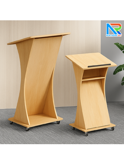 โพเดียมไม้ สีสักลายไม้ TOPเอียง ขนาด (W)60 x (L)50 x (H)108 cm. พร้อมล้อเลื่อนและชั้นวางของ