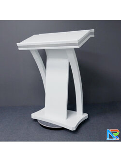 โพเดียมไม้ ยืนคู่ สีขาว ขนาด (W)90 x (L)52 x (H)120 cm. ตกแต่งแถบลามิเนตสีเงินเงาTOPและเสาข้าง