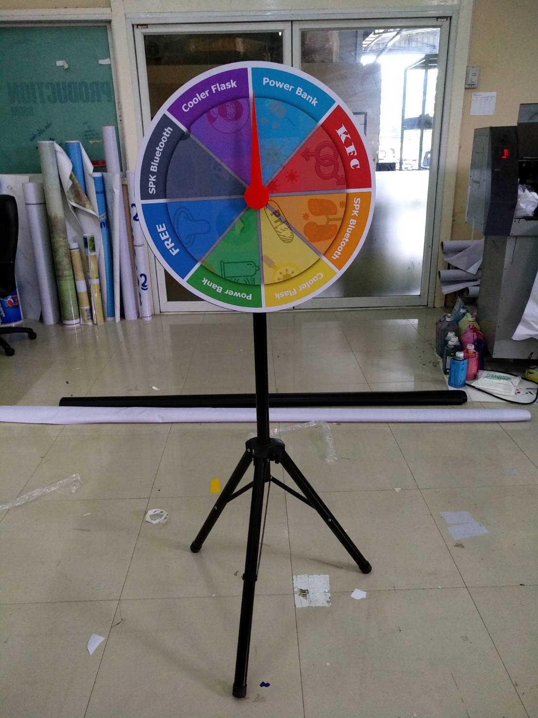 เกมส์วงล้อตั้งพื้น รุ่น 3 ขา ขนาดวงล้อ 60-100 ซม.ปรับระดับได้ 100-157 ซม. จัดเก็บง่าย เคลื่อนย้ายสะดวก