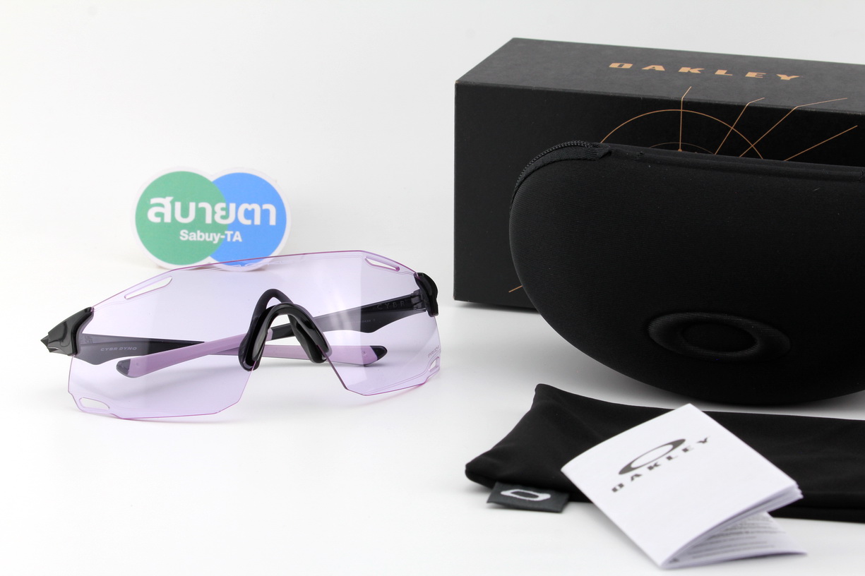 Oakley CYBR DYNO Polished Carbon / Prizm Low Light SKU#OO9513D-04
