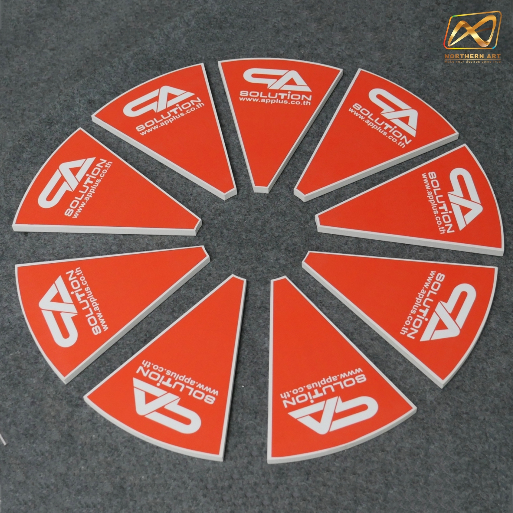 เกมส์วงล้อแม่เหล็กตั้งโต๊ะ ขนาดวงล้อ 50 ซม. สูง 61 ซม. วัสดุพลาสวูดสีขาว หนา 8-15 มม. ถอดประกอบได้