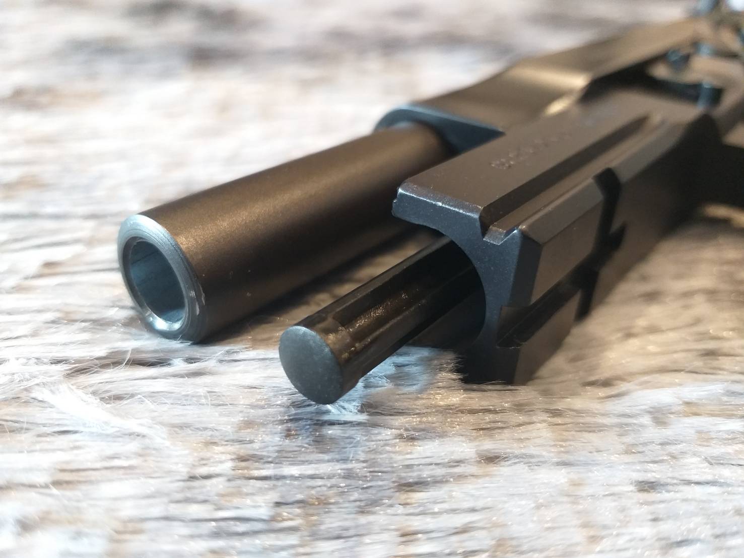 [ปืนฝากขายมือสอง] Beretta M9A1 สภาพดีสวยๆ ดำดุเดิมๆ เจ้าของดูแลดี น้ำมันถึงดูแลถึง **รับประกันเช่นเดิมเอกสารและตัวปืน**