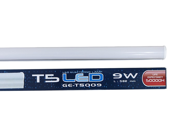 หลอดพร้อมราง IWC-SET-T5-9W แสงขาวและวอร์มไวท์