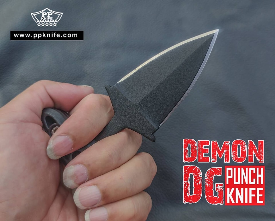 มีดชกตัวใหม่แบรนด์ PPKNIFE รุ่น DEMON DG มีดชกสองคม ปรับปรุงขนาดใหม่จากรุ่นเดิม ให้มีขนาดกะทัดรัด คล่องตัว พกพาได้มิดชิด ใบมีดทำจากสแตนเลส 420J ( JAPAN ) ชุบแข็งอยู่ที่ 57 hrc ขึ้นรูปแบบ 2 คมแท้ ทั้งสองด้าน หน้า/หลัง รีดรูปทรงให้ออกมาได้สวยงาม