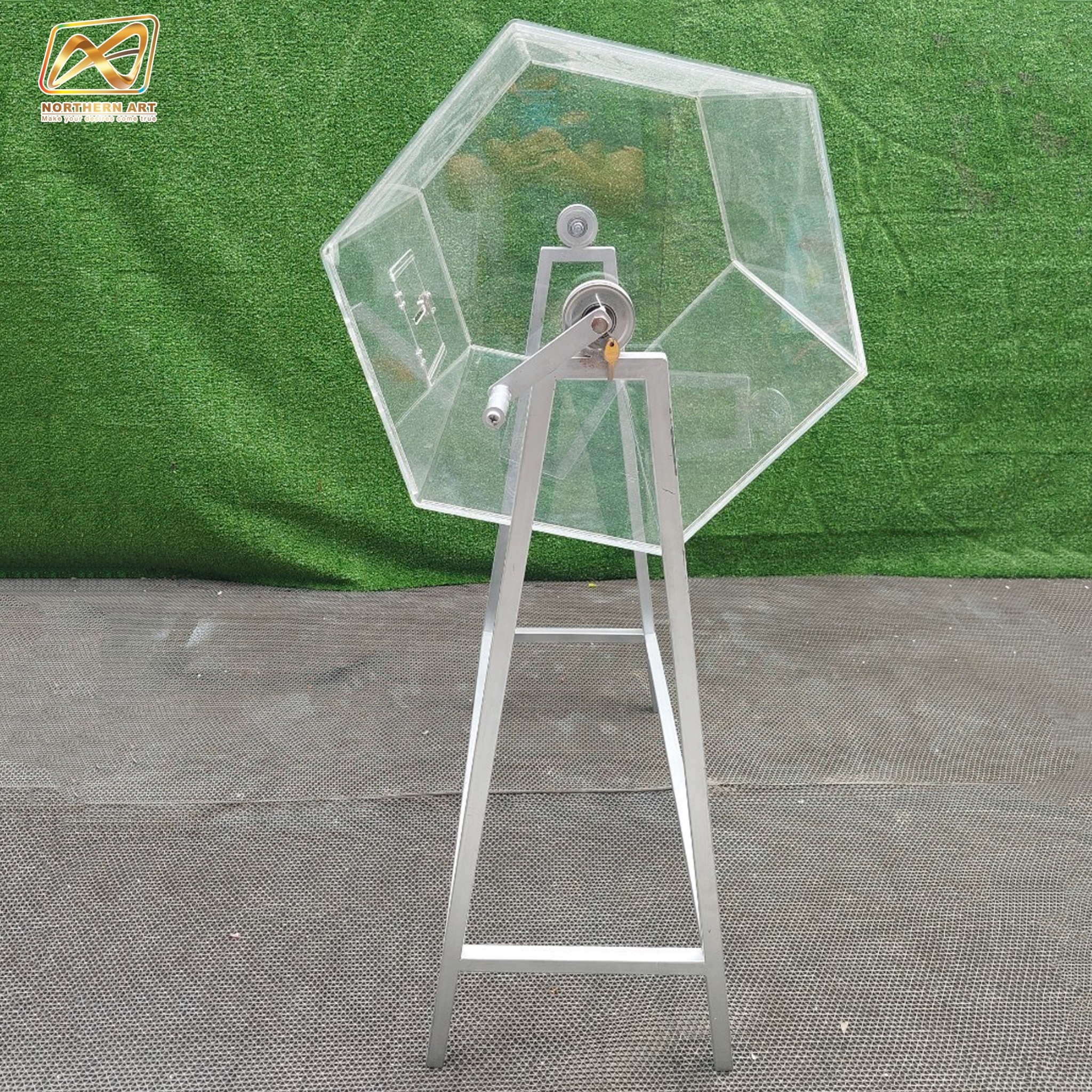 กล่องอะคริลิคจับรางวัล ตั้งพื้น หมุนได้360 องศา ขนาดกล่อง (W) 80 x (D) 58 x (H) 132.5 cm. ฝาเปิดพร้อมกุญแจล็อค