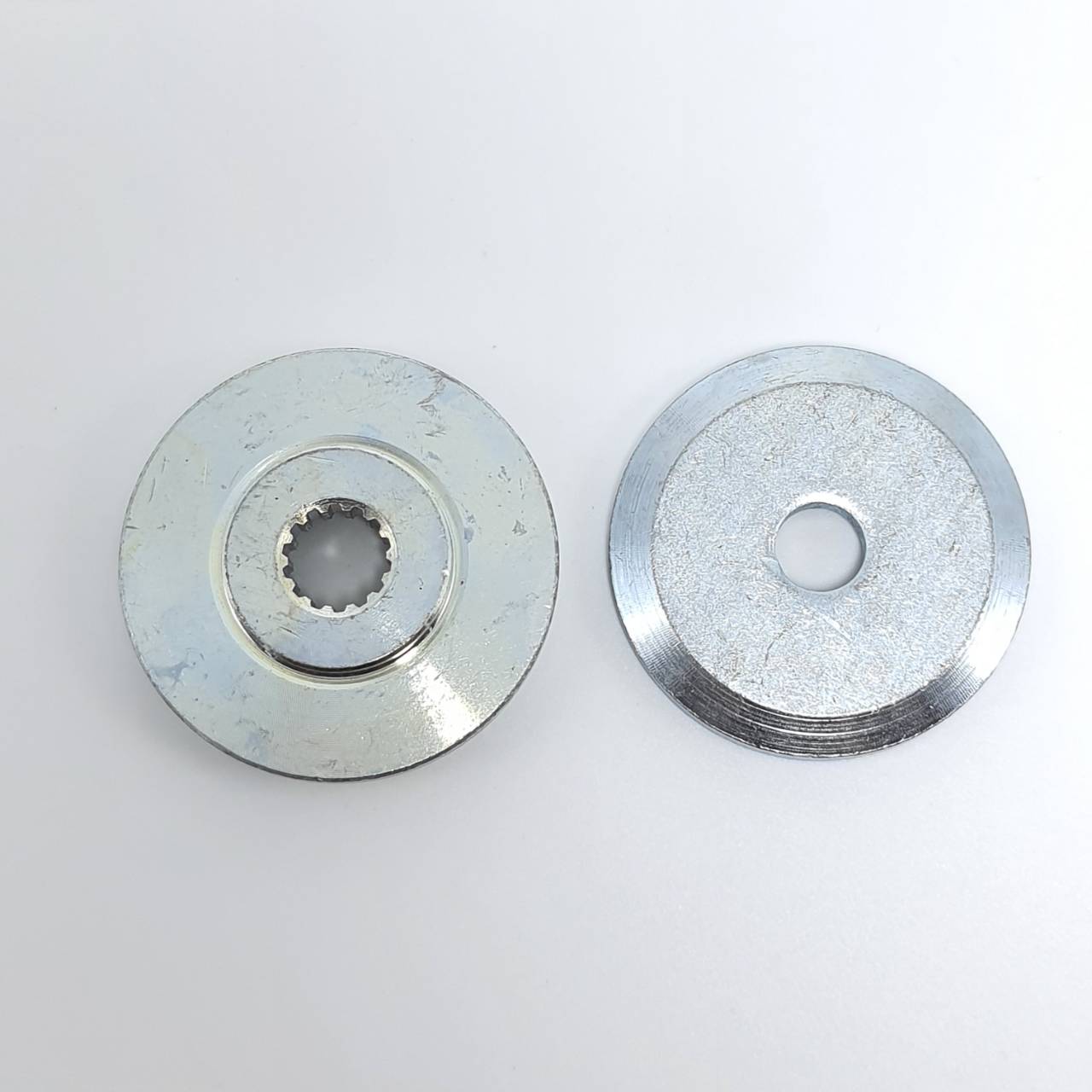 ปะกับจับใบมีด 14 T ใช้กับหัวเกียร์เครื่องตัดหญ้า