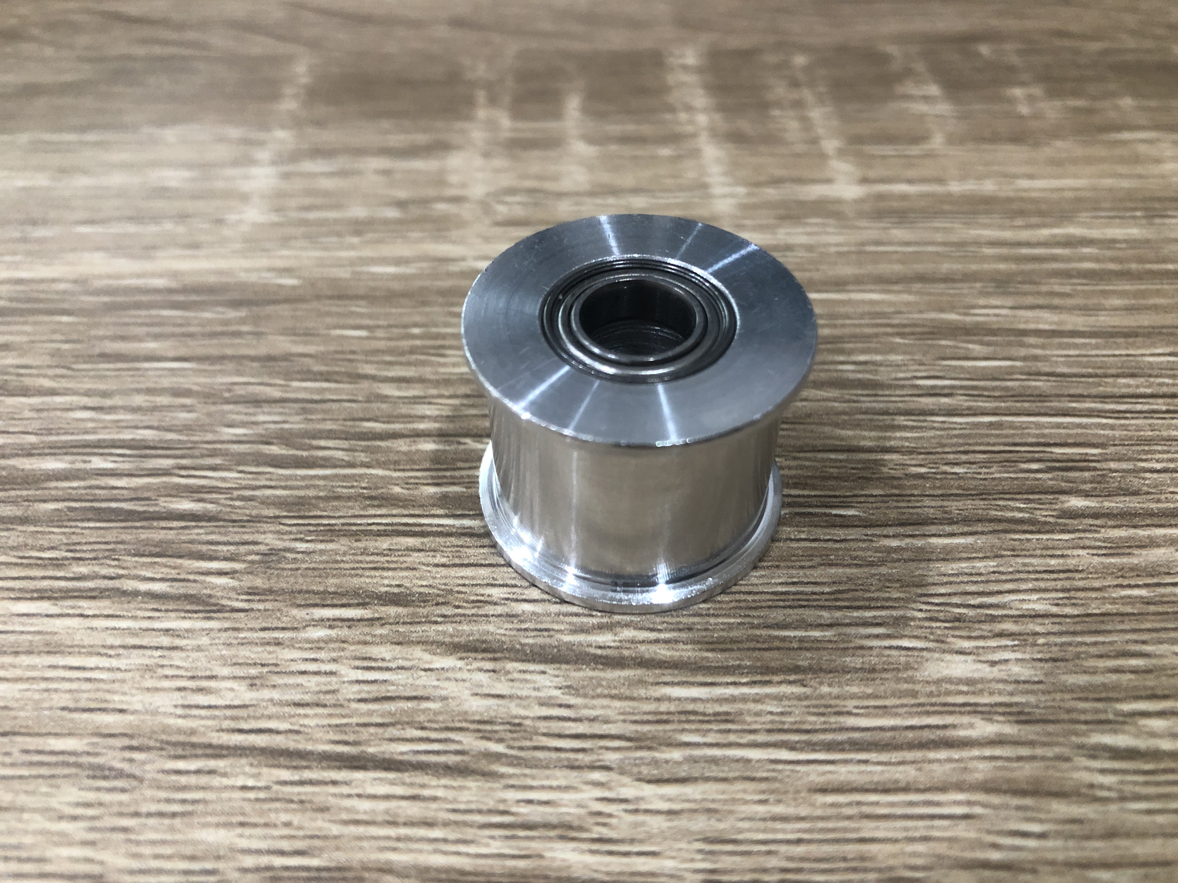 HTD 5M pulley H type wheel ไม่มีฟัน เส้นผ่านศูนย์กลาง 22.5 mm สำหรับสายพานกว้าง 15 mm แบบมีลูกปืนด้านในหมุนอิสระ สำหรับแกน 8 mm