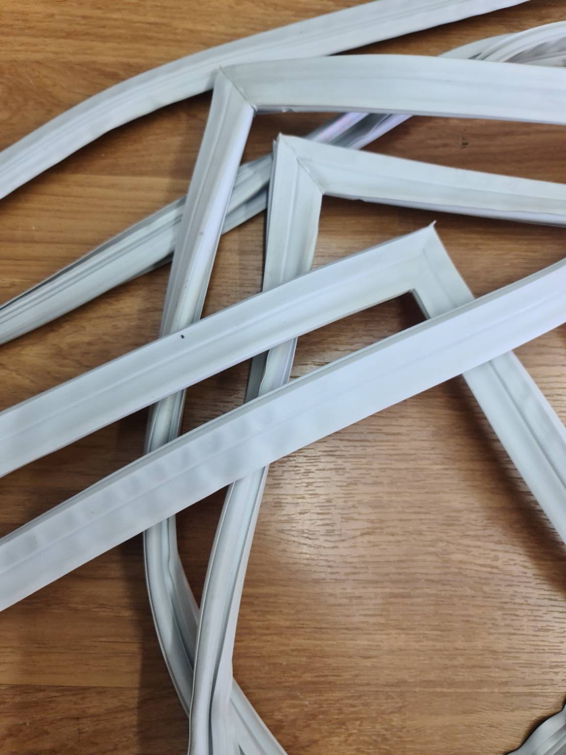 0000748 ขอบยาง ตู้เย็น แอลจี LG รุ่น GN-V212SL (ขอบล่าง) ขอบยางตู้เย็น 2 ประตู