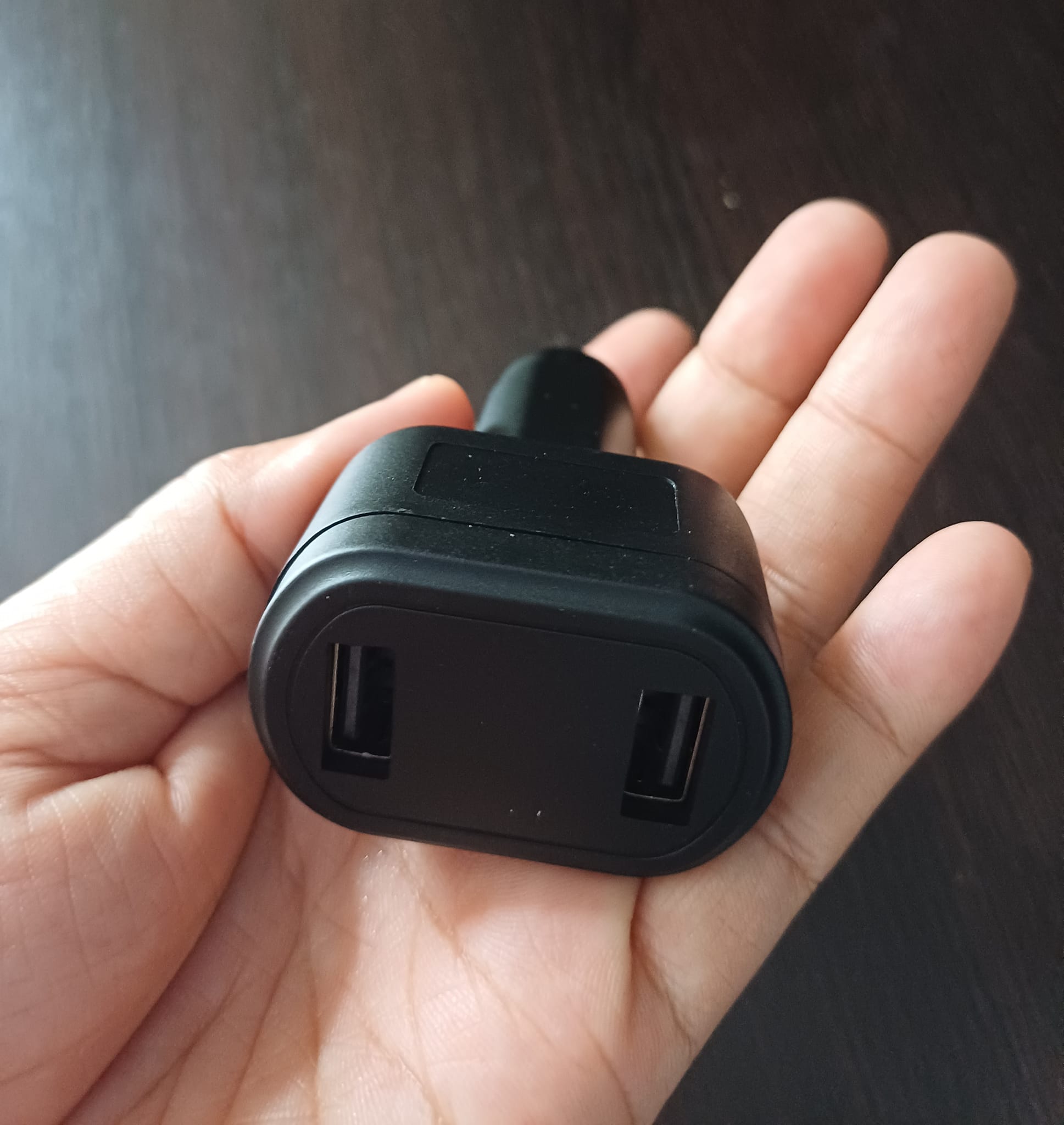 จีพีเอส Gps tracking รุ่น เสียบที่จุดบุหรี่ Port USB ฟังเสียงได้ ดักฟังได้