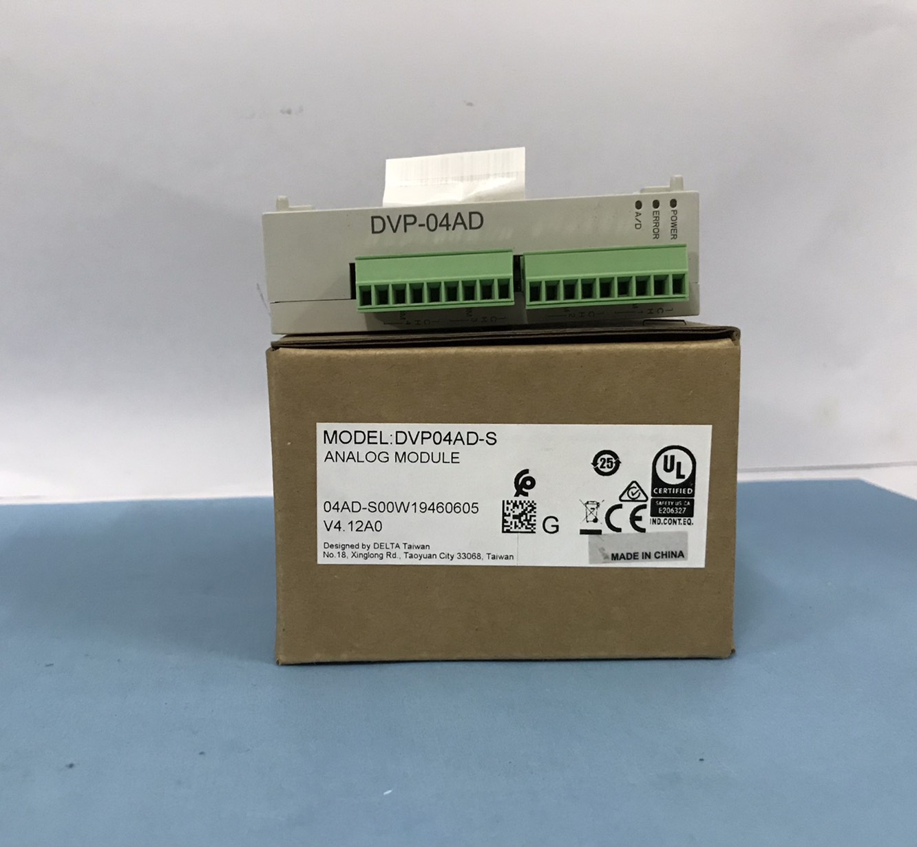 Delta PLC DVP04AD-S Extension 4AI