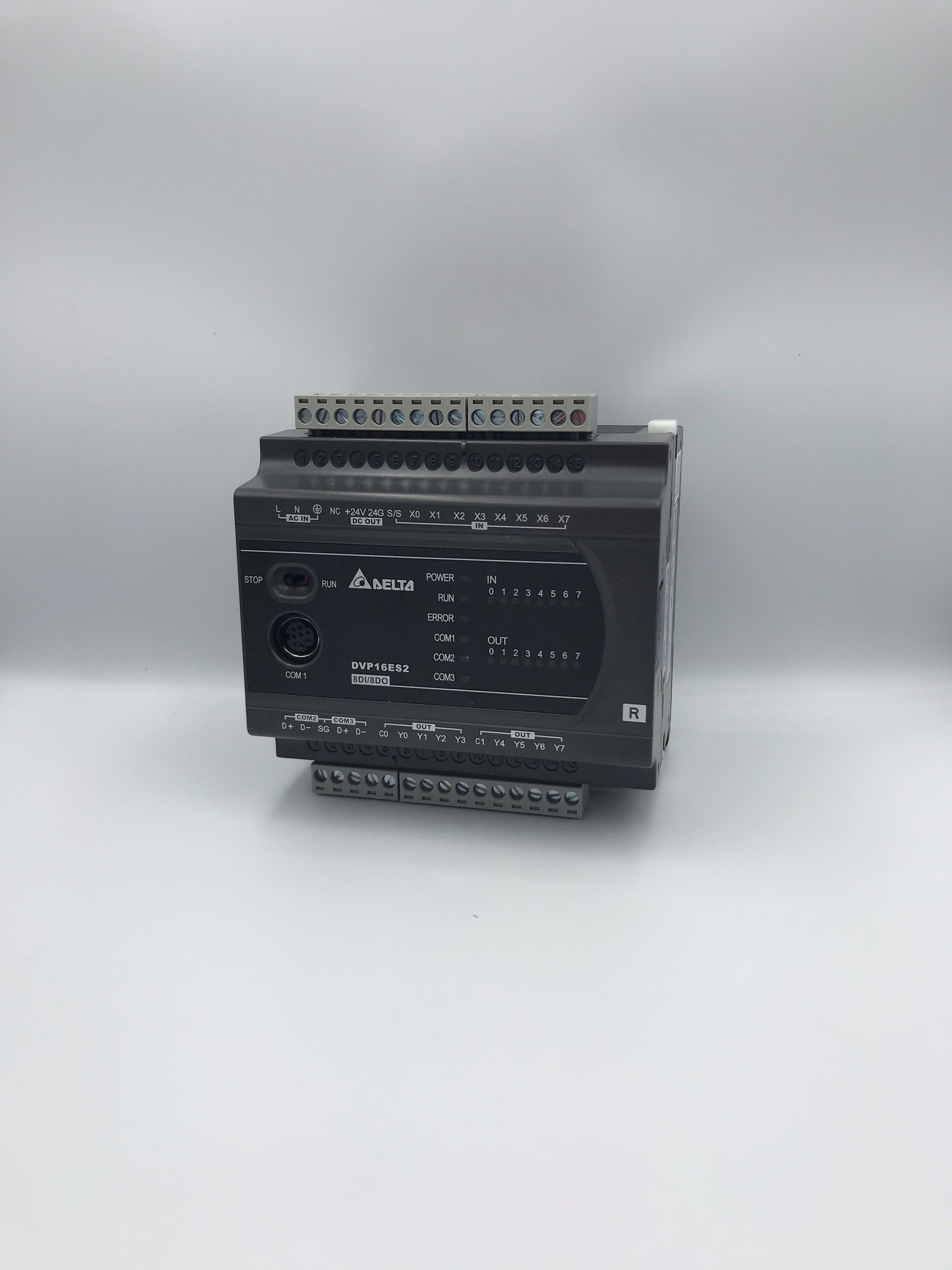 Delta PLC DVP16ES200T 8DI/8DO 220V (Transistor)