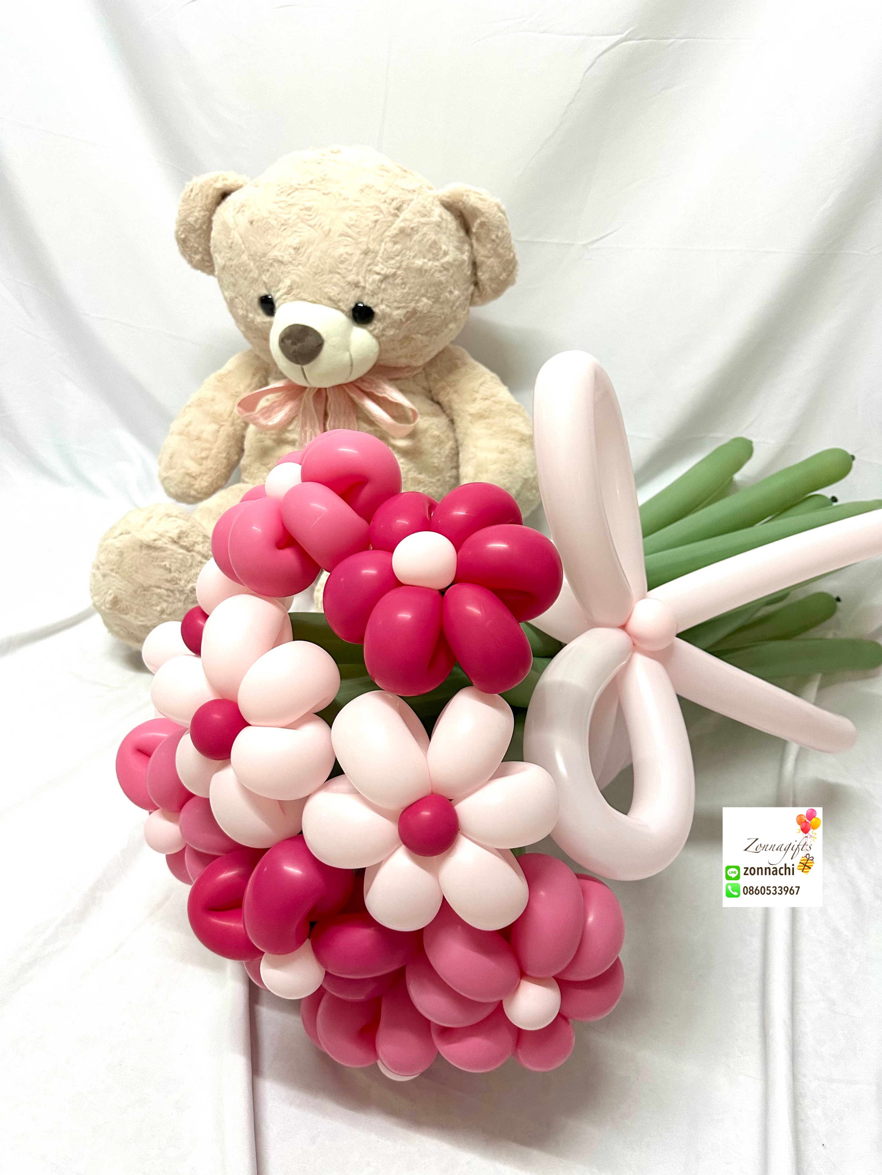 Teddy bear & flower balloons