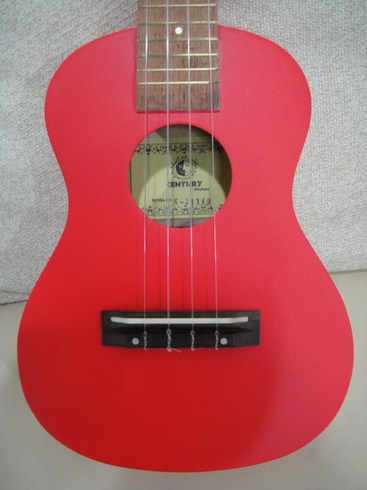 อคูเลเล่ UKULELE ยี่ห้อ Century ของใหม่ ขนาด Concert รุ่น S-243/RD สีแดง สวย เสียงดี ขายถูก