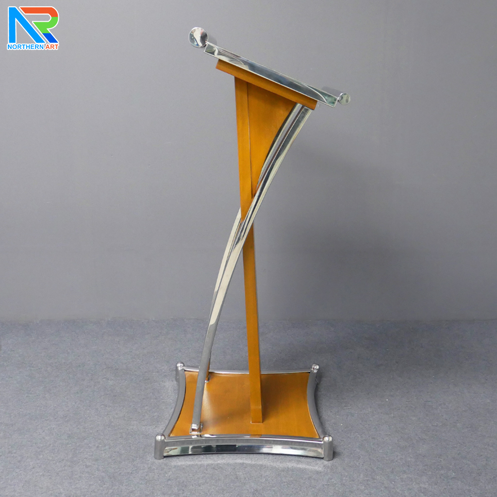 โพเดียมไม้สีสัก ตกแต่งสแตนเลส เกรด304 ขนาด (W) 47 x (D) 44 x (H)120 cm.