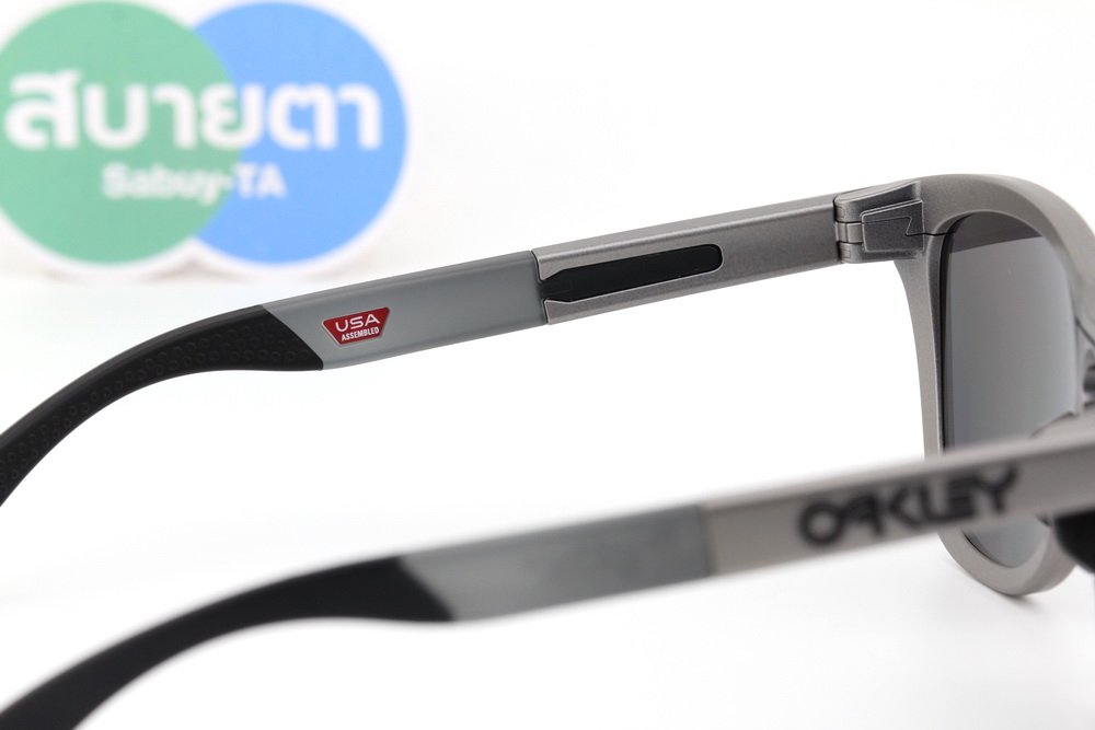 Oakley Frogskins Range A Prizm Black Polarized/Titanium OO9284A-15