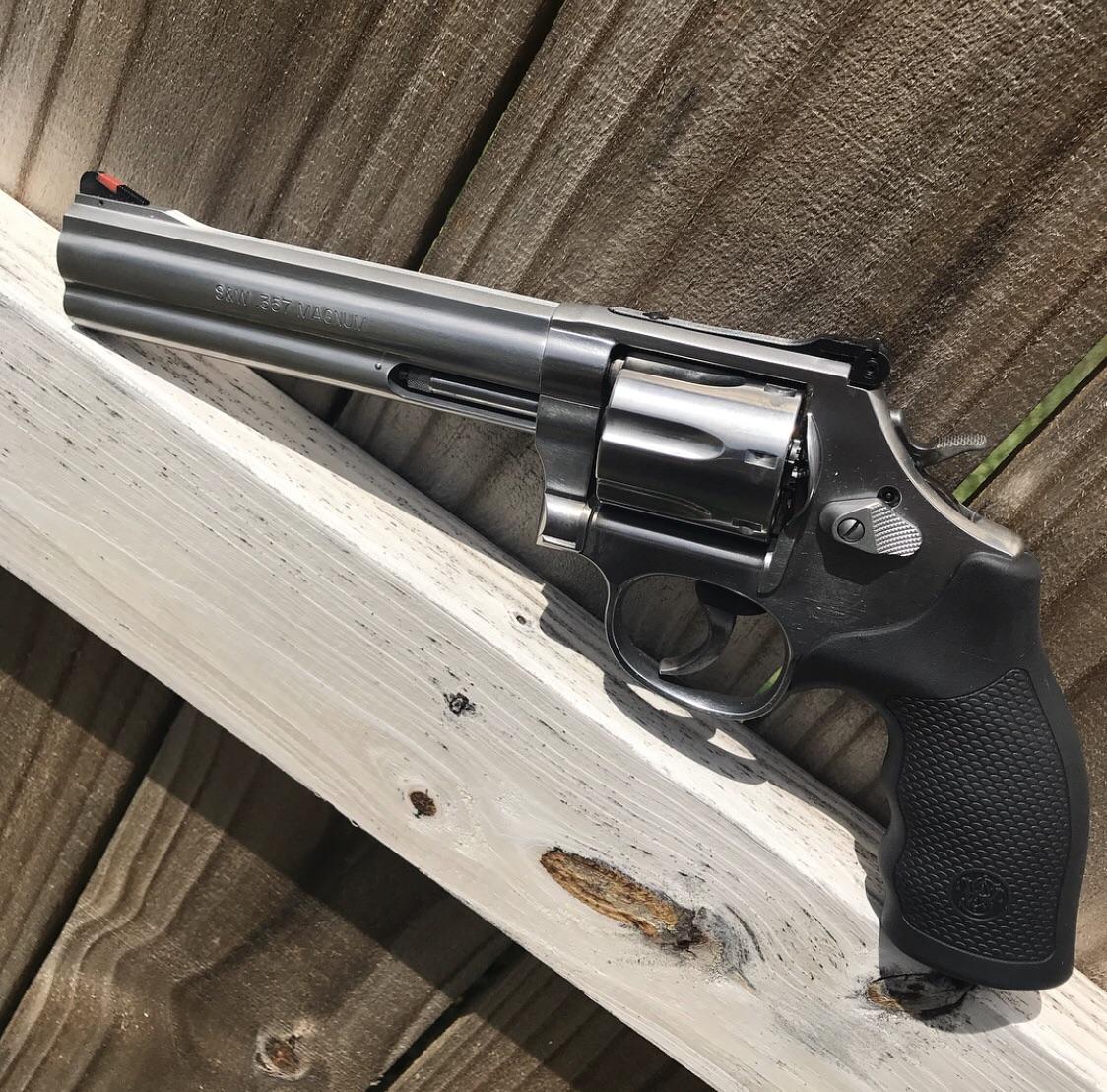 M686-6 Plus 7นัด 6นิ้ว .357 สวัสดิการกรมการปกครอง สั่งซื้อปืนรบกวนติดต่อร้านเท่านั้น