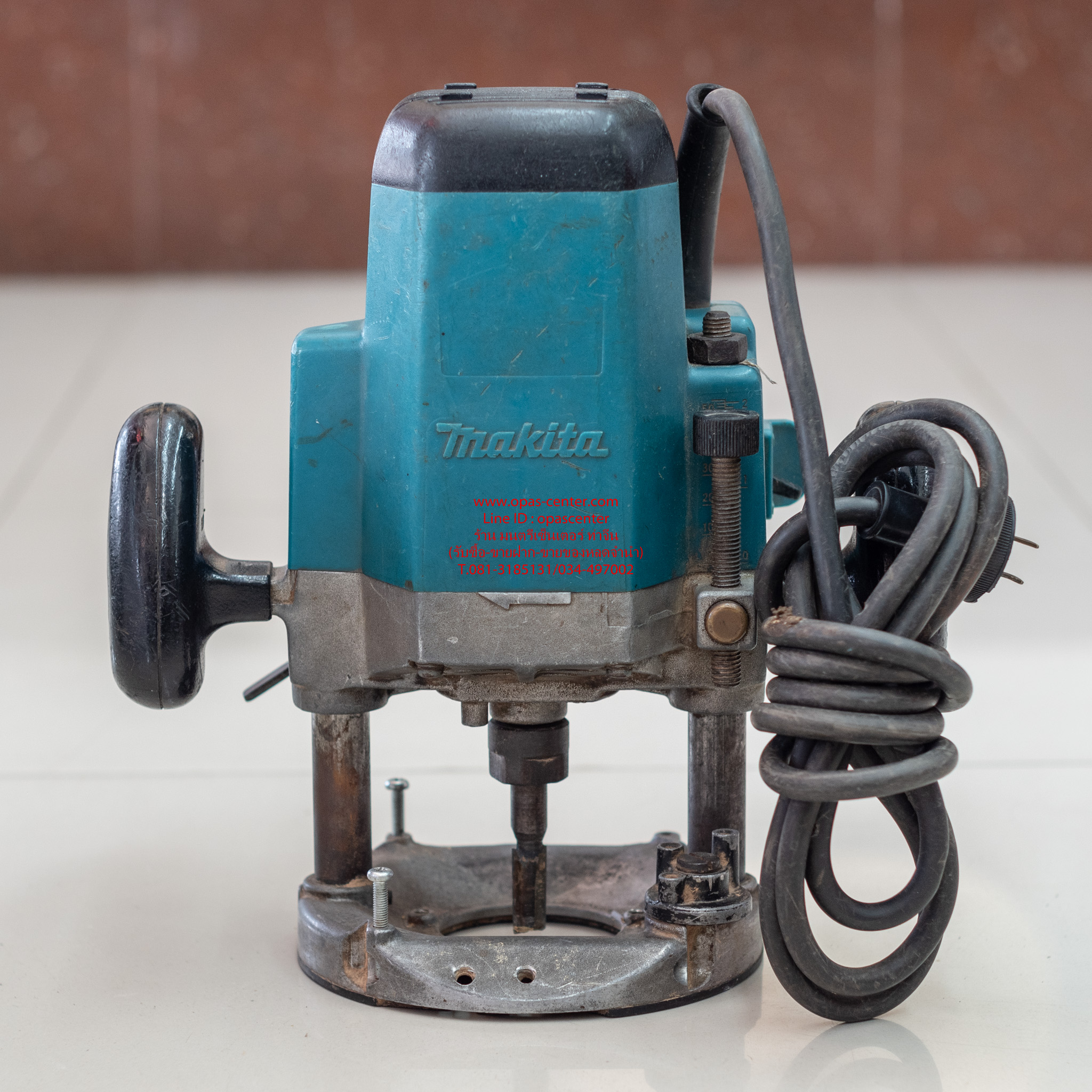 ราวเตอร์ เครื่องฉลุลายไม้ Makita รุ่น 3612 ญี่ปุ่นแท้ สภาพดี พร้อมใช้งาน
