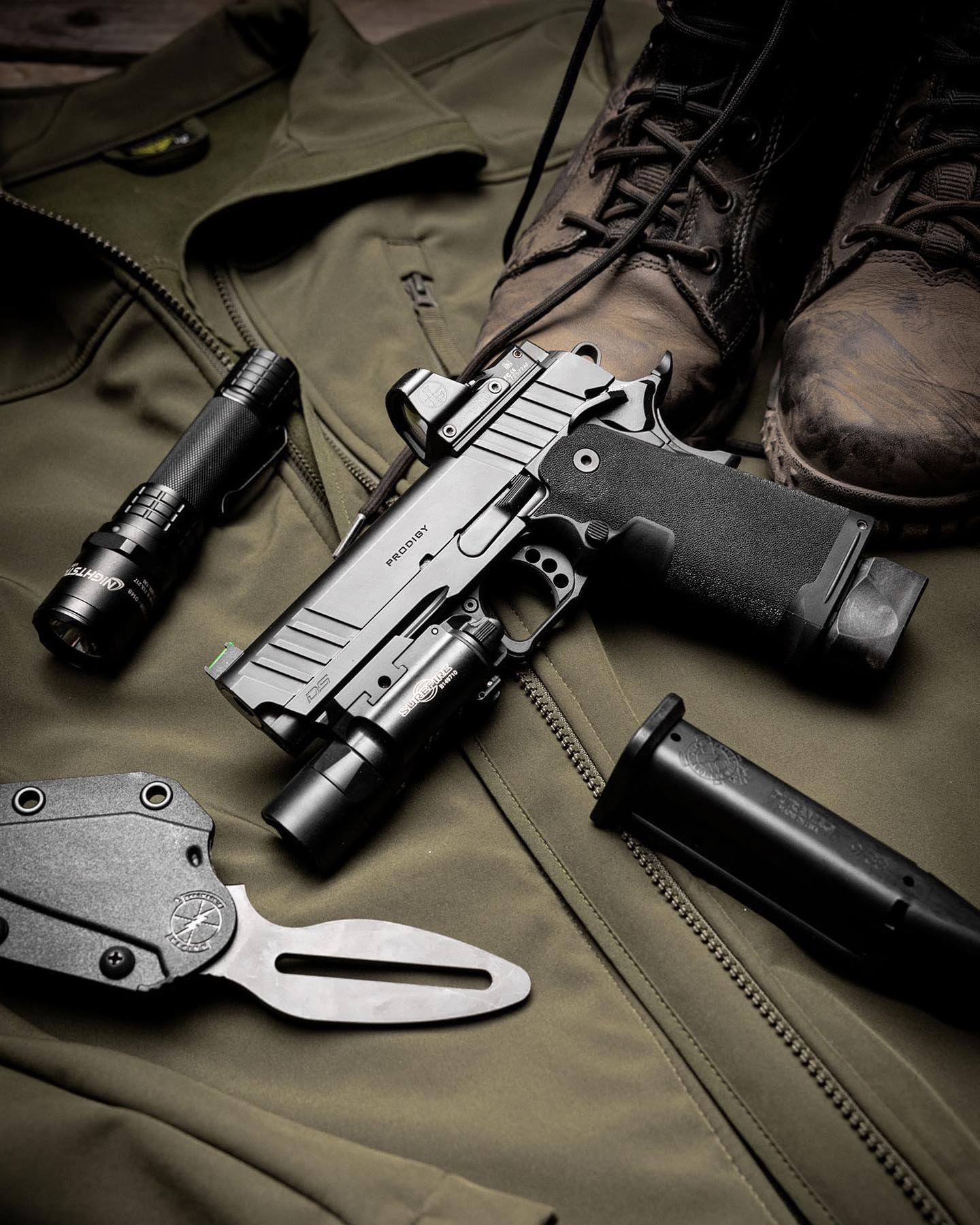 Springfield 2011 แถวคู่ 9มม Prodigy 4.25 และ 5 นิ้ว **ไม่กดสั่งเล่นนะครับ ต้องติดต่อร้านมาก่อนสั่งปืนครับ**