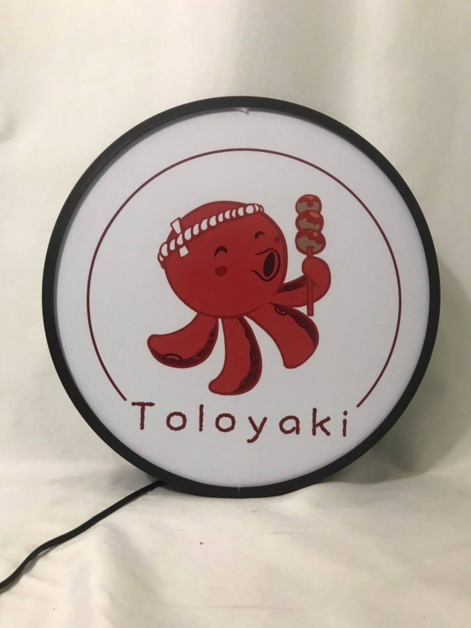 ตู้ไฟLED วงกลม 1 หน้า ขอบสีดำ หน้าเรียบ พร้อมอะคริลิคสีขาว (ราคาเฉพาะโครงตู้ไฟ ไม่รวมงานพิมพ์ )