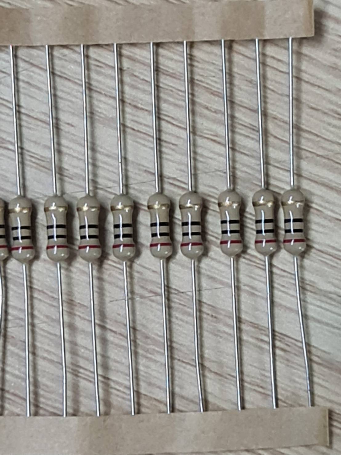 0000845 R 20 โอม 1/2 W 5% R Resistor ตัวต้านทาน 20 ชิ้น