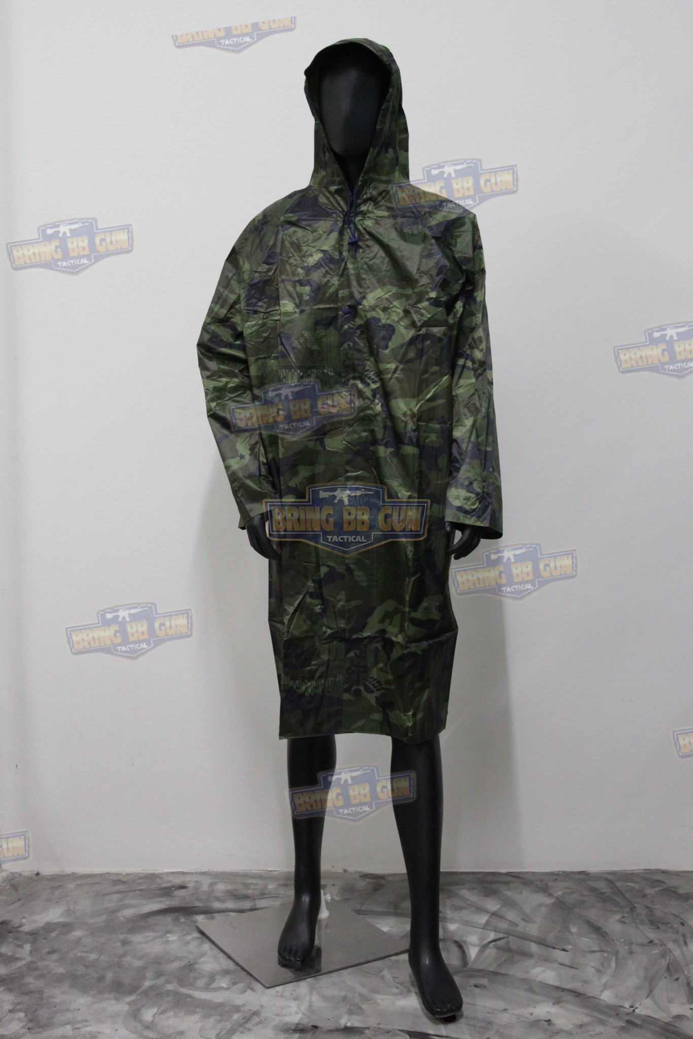 เสื้อโค้ดกันฝน ตราช้าง (Danko) เสื้อกันฝนคลุมยาว 998 (Raincoat) (มีแถบสะท้อนแสงด้านหลัง) (ชุดกันฝน) (เสื้อคลุม) (เสื้อกันฝน) (เสื้อกันฝนรถจักรยานยนต์) (กันฝน) (หน้าฝน) (เดินป่า) (ขี่มอเตอร์ไซค์)