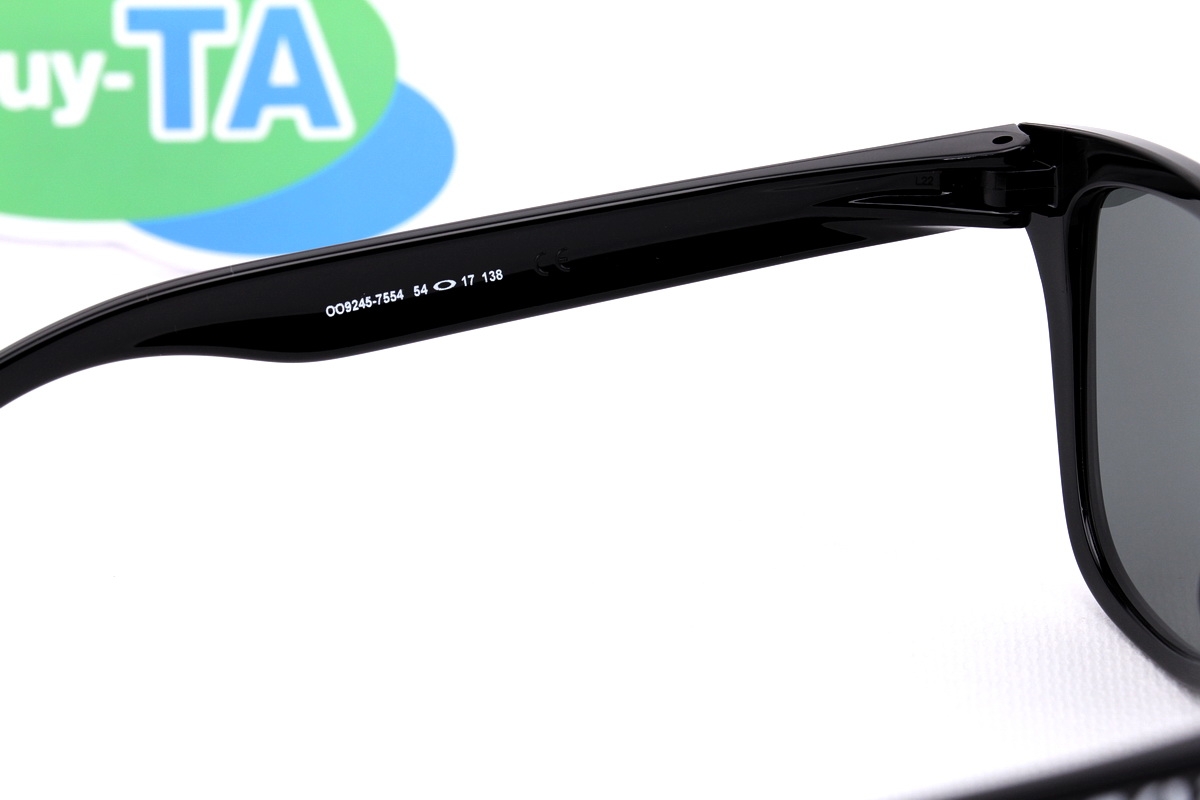 Oakley Frogskins Polished Black/Prizm Grey SKU#OO9245-75 (Asian Fit)