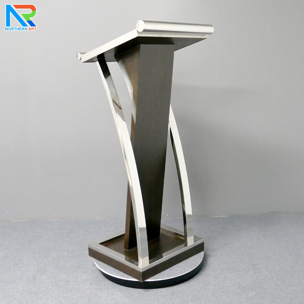 โพเดียมไม้จริง สีโอ๊คน้ำตาล PD-01 ขนาด (W) 48x (L) 51 (H) 120 cm Top หุ้มสแตนเลส เกรด 304 พร้อมตกแต่งเสาโค้งสแตนเลส