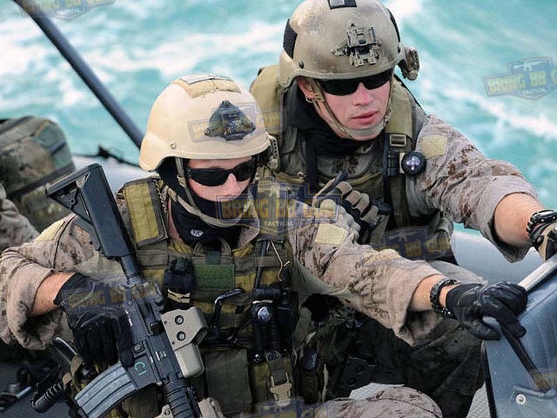 สายรัดคาง ยี่ห้อ Emerson รุ่น ทรงตัว H (EMERSON MICH Helmet Retention System H-Nape)