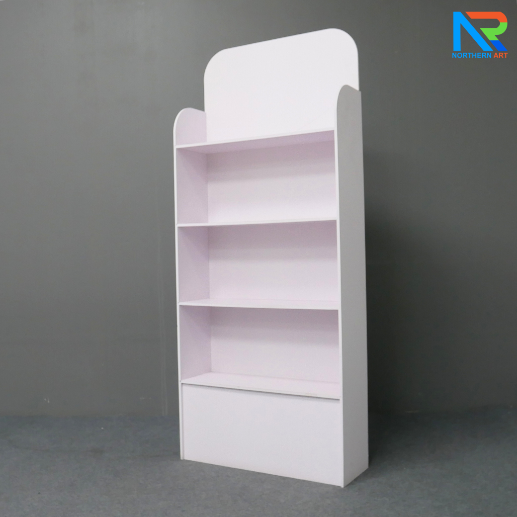 ชั้นวางสินค้าพลาสวูด 4 ชั้น ขนาด (W)60 x (D)20 x (H)140 ซม. พร้อมงานพิมพ์สติ๊กเกอร์ พลาสวูดหนา 8 มม.