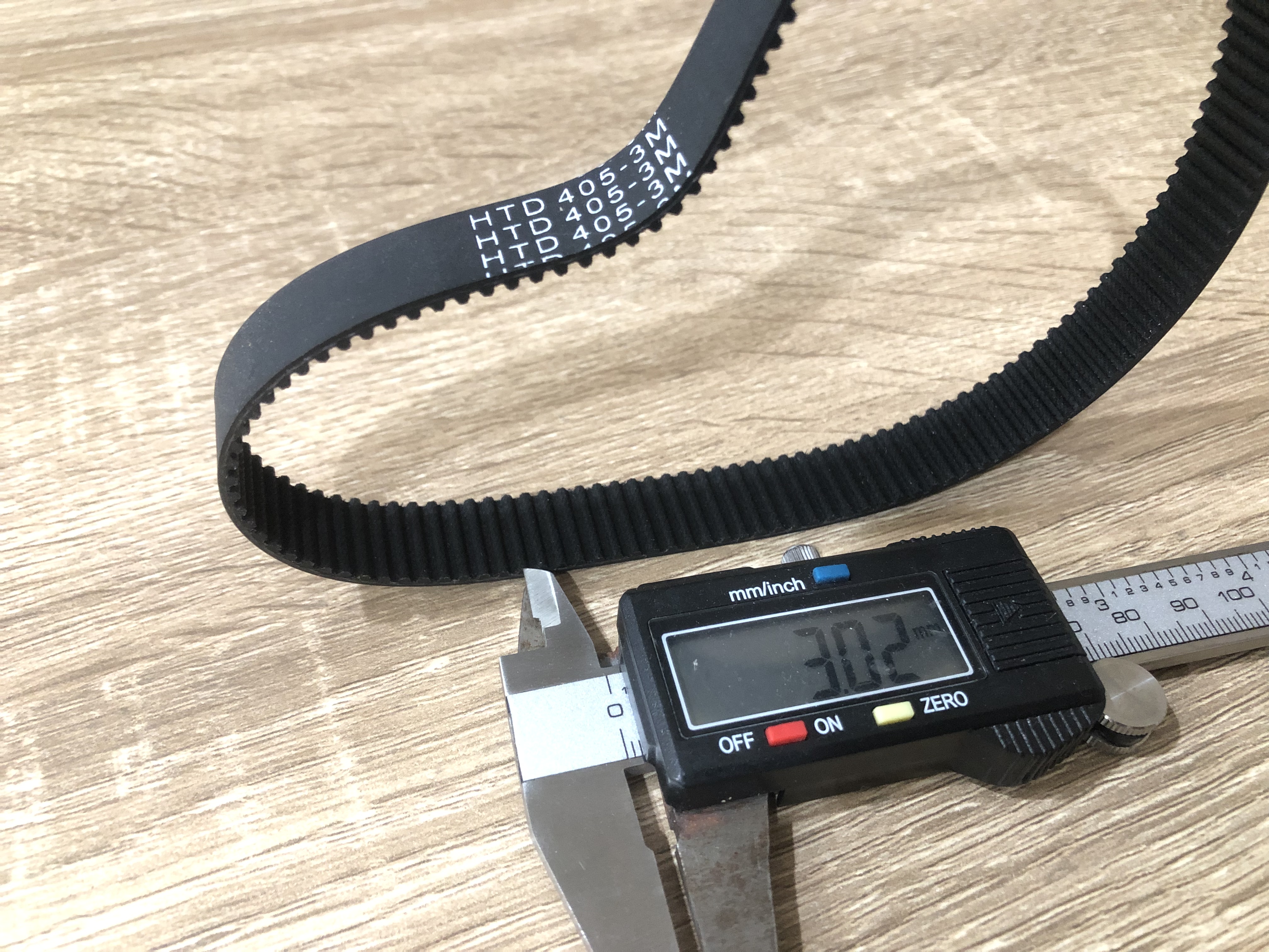 สายพาน HTD 3M Timing belt วงปิด 135 teeth 405mm length 15mm width 405-3M-15