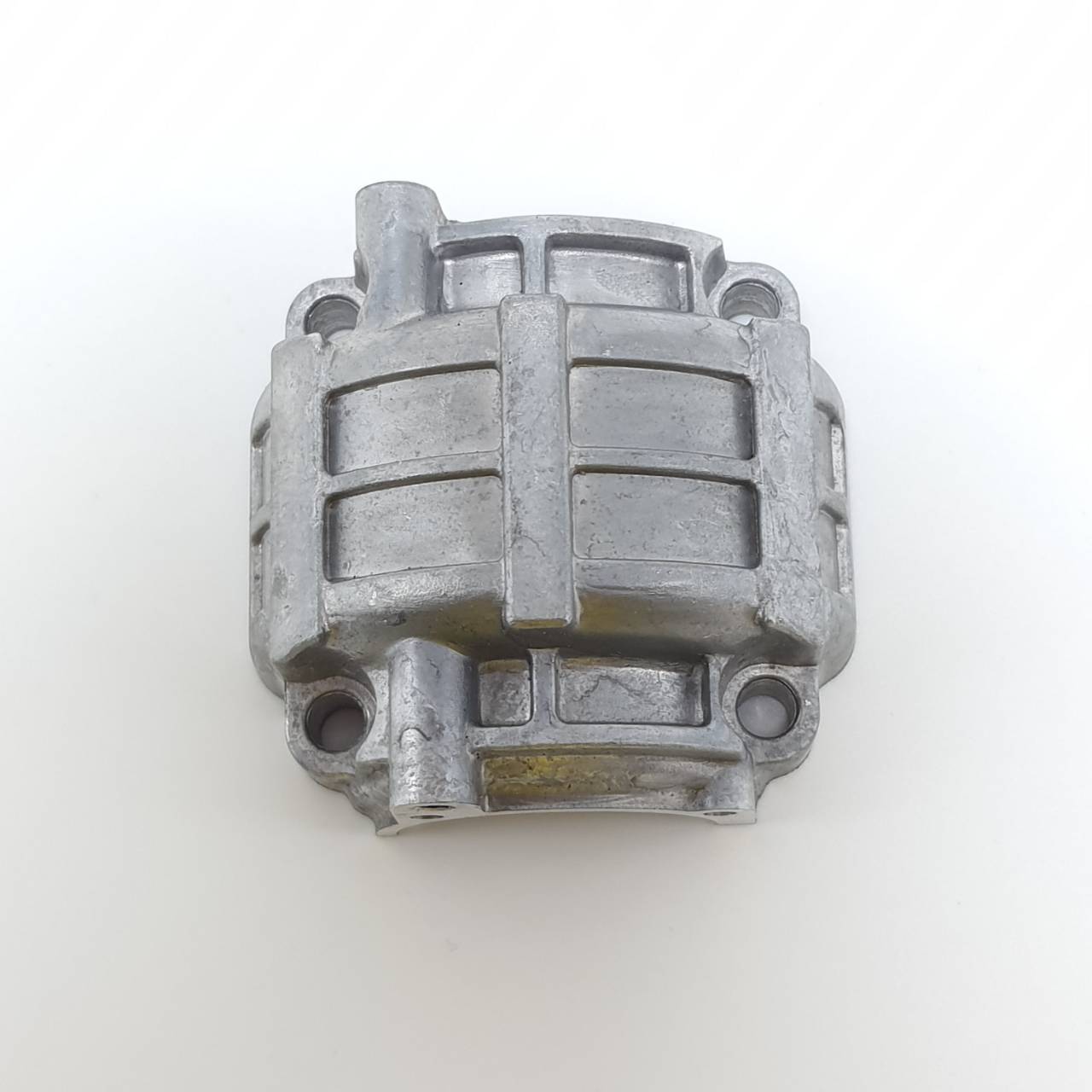 อ่างน้ำมันใต้เสื้อสูบ 1700 ใช้กับเครื่องตัดไม้ / เลื่อยยนต์ รุ่น 1700