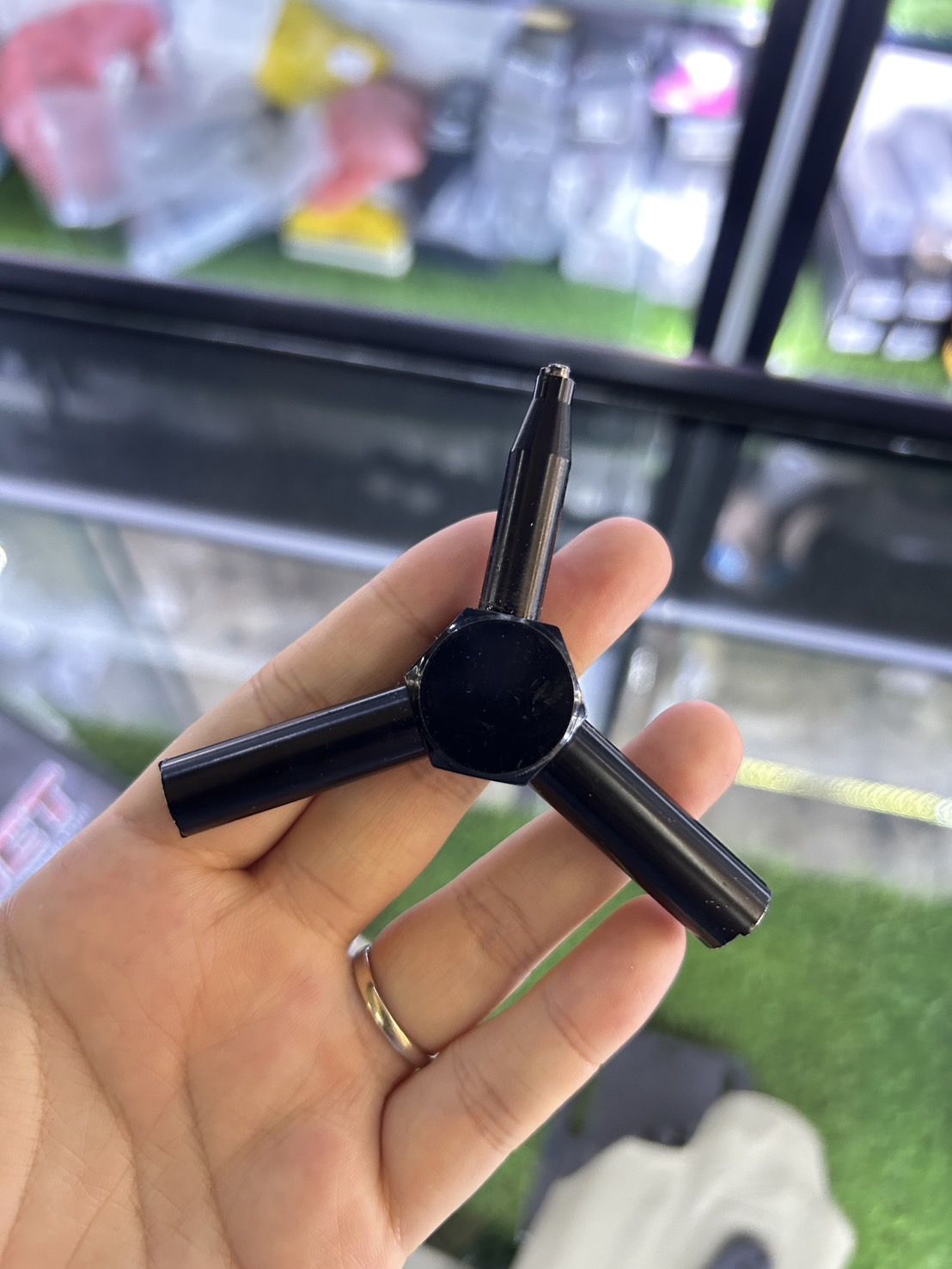 ประแจขันวาว์ล ยี่ห้อMilitary Action