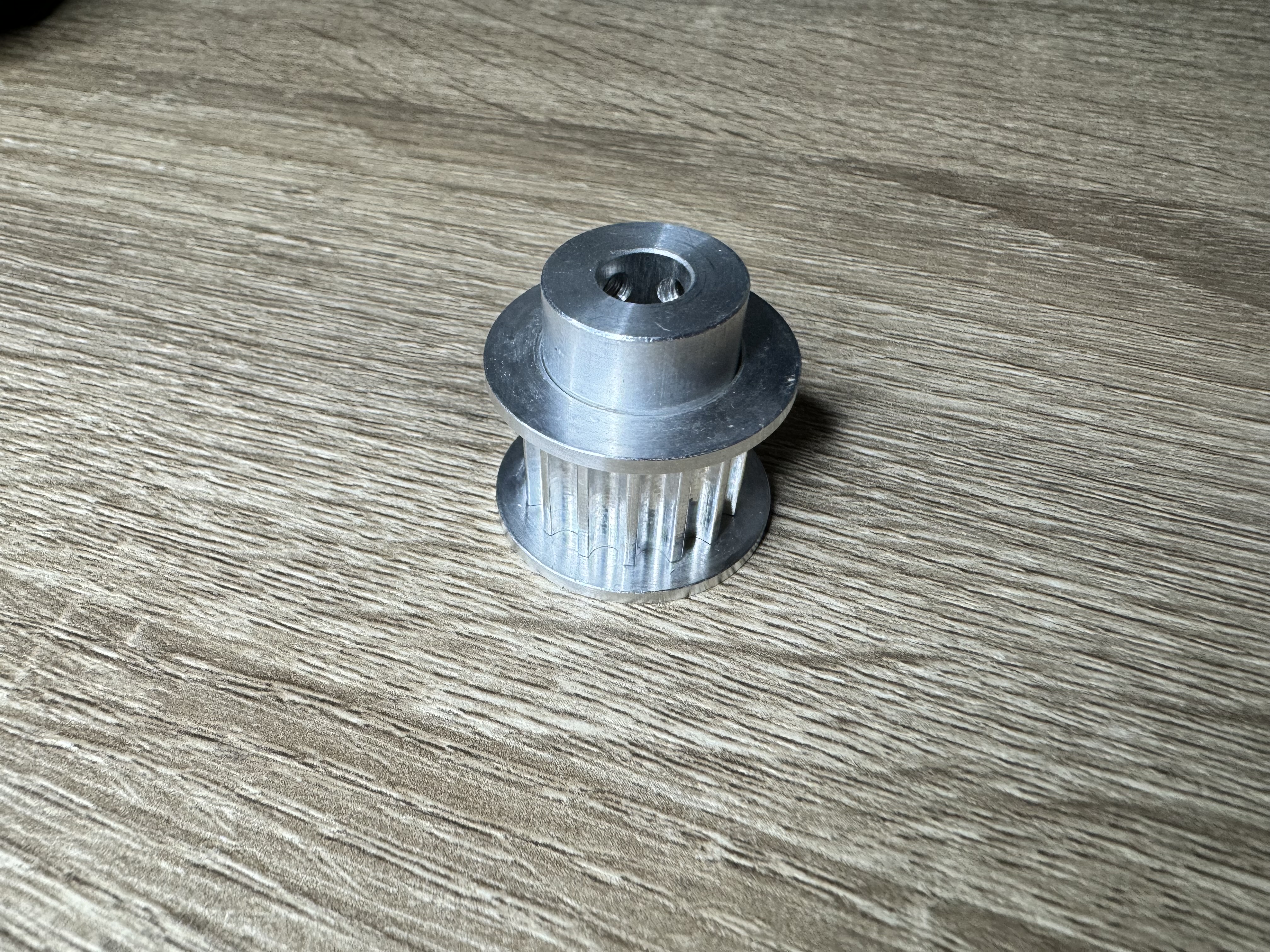 HTD 5M timing pulley 15 teeth bore 8 mm for 5M belt width 15mm (HTD 5M-15T-8B-15)