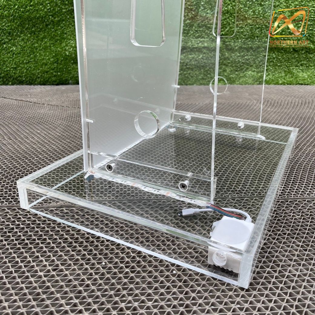 โพเดียม อะคริลิค เรืองแสงLED เปลี่ยนสีได้ พร้อมรีโมท ขนาด 60x40x114 cm.