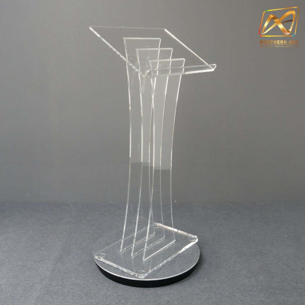 โพเดียม อะคริลิคใส AC-02 ขนาด(W)60 x (L)40 x (H)123 cm. TOP เอียงพร้อมกันตก วัสดุอะคริลิคใส หนา 10-20 มม.