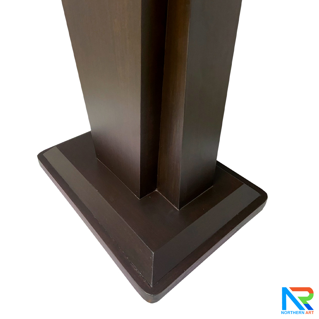 โพเดียมไม้ สีโอ๊ค ทรงโมเดิร์น TOP เอียง ขนาด (W)58 x (L)46 cm. สูง 114 cm. พร้อมตู้ใส่ของ มีกุญแจล็อค