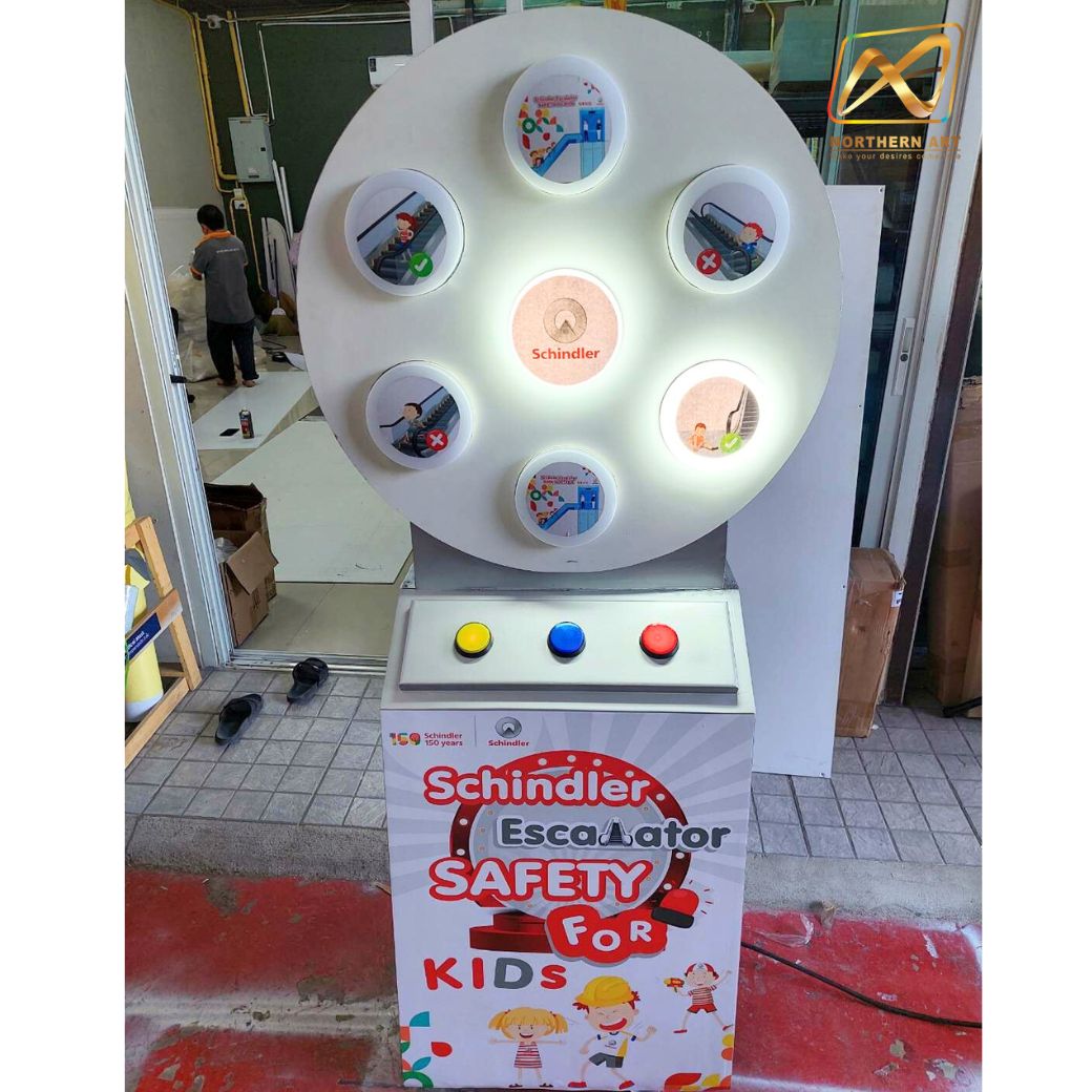 เกมส์วงล้อไฟฟ้า ขนาดวงล้อ 76 ซม. สูง 163 ซม. พร้อมไฟกลมLED 6 ดวง พร้อมแป้นกดปุ่มลุ้นรางวัล