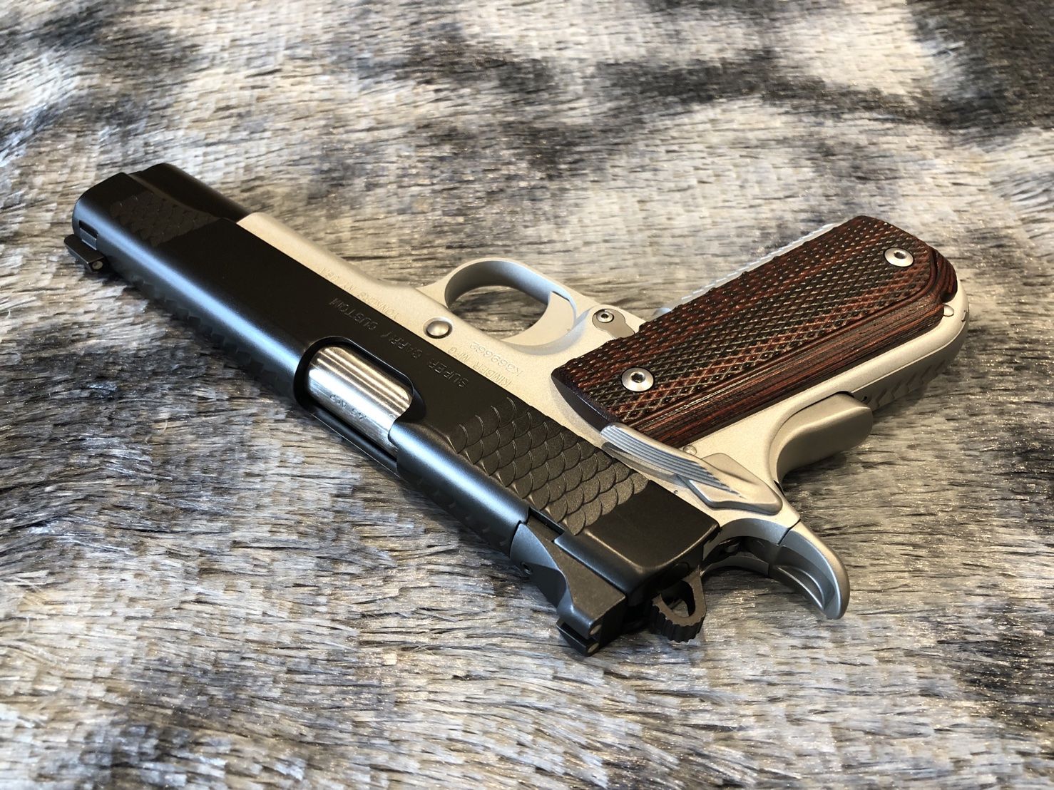 [ปืนฝากขายมือสอง] Kimber .45 1911 Super Carry Custom สภาพดีมาก ยิงน้อย เน้นนอนกล่อง ทูโทนสวยๆ งานคัดเกรด ตัวจริงสวยสุดๆ
