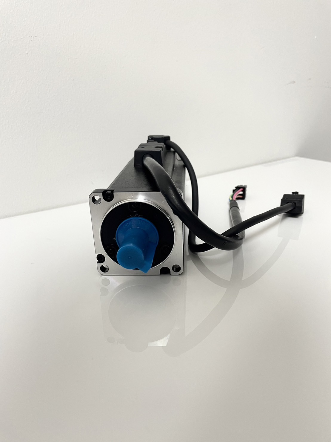 Delta AC Servo Motor ECMC-CW0604SH 400w ,With Brake , High Inertia