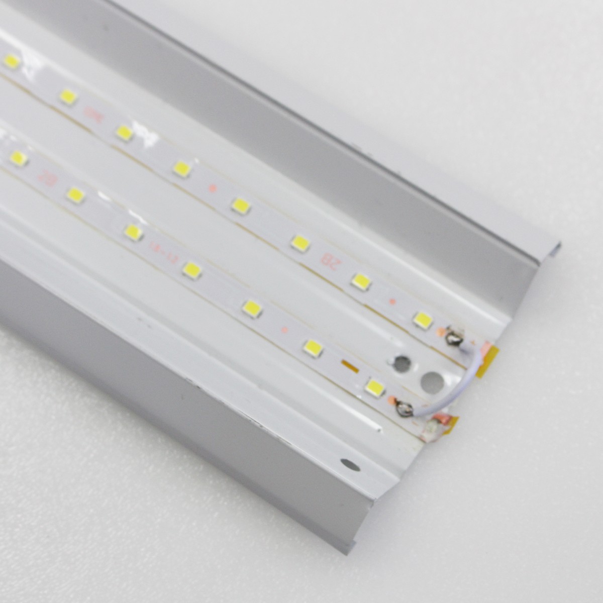 โคมไฟหน้าเรียบ IWC-SET-LED-1.2M-36W-WH