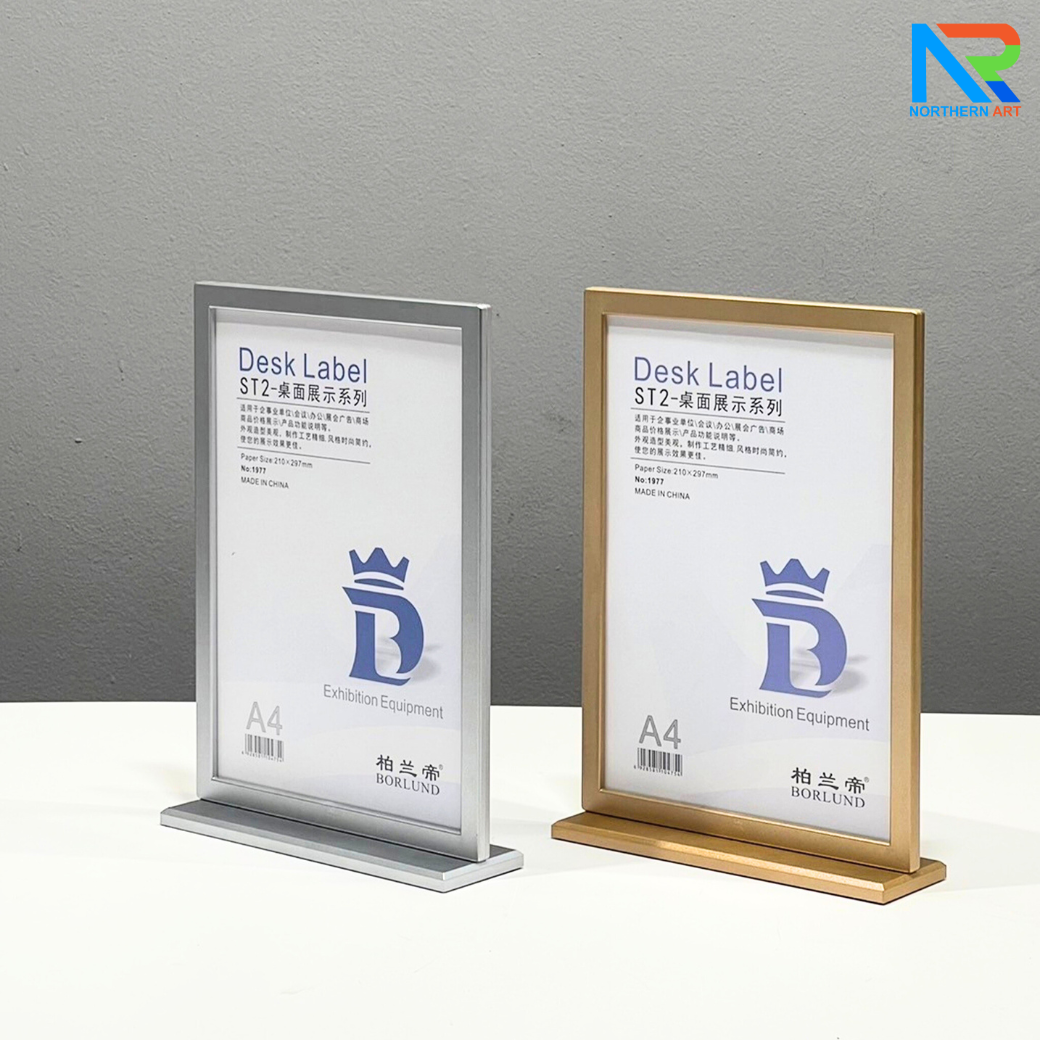 ป้ายตั้งโต๊ะ รุ่น F กรอบเฟรม สีทองและสีเงิน ขนาด A4 ฐานพลาสติก โชว์งานพิมพ์ได้ 2 หน้า ถอดประกอบได้