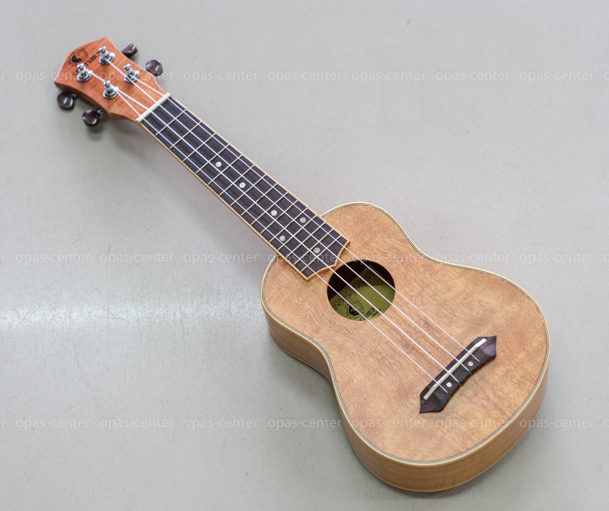 อคูเลเล่ UKULELE ยี่ห้อ Century ของใหม่ ขนาด Suprano รุ่น S-218 สีไม้ด้าน สวย เสียงดี ขายถูก