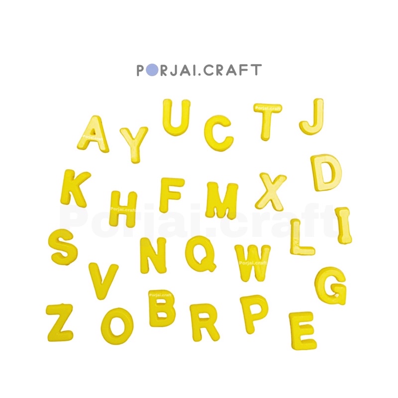 ลูกปัดตัวอักษร สีเหลือง Yellow alphabet beads 12mm