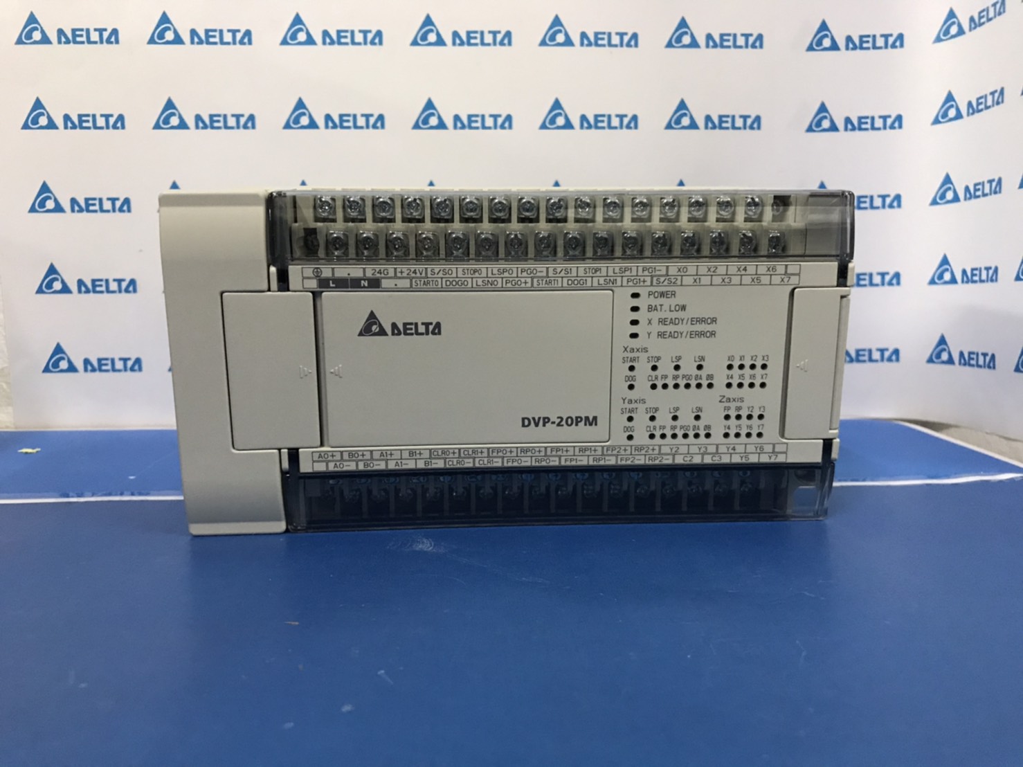 Delta PLC DVP20PM00M 8I/8O 3-axis Pulse output