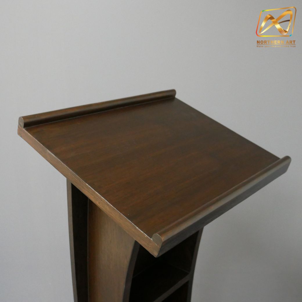 โพเดียมไม้ สีโอ๊ค ขนาด (W) 50 x (L) 40 x (H) 120 ซม.TOP เอียง พร้อมชั้นวางของ