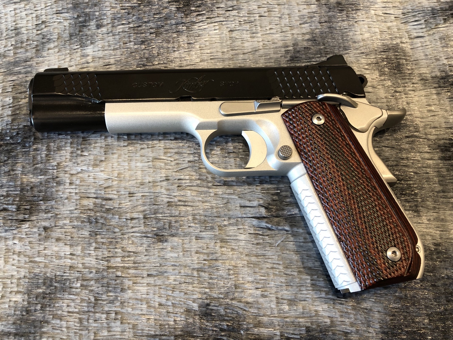 [ปืนฝากขายมือสอง] Kimber .45 1911 Super Carry Custom สภาพดีมาก ยิงน้อย เน้นนอนกล่อง ทูโทนสวยๆ งานคัดเกรด ตัวจริงสวยสุดๆ