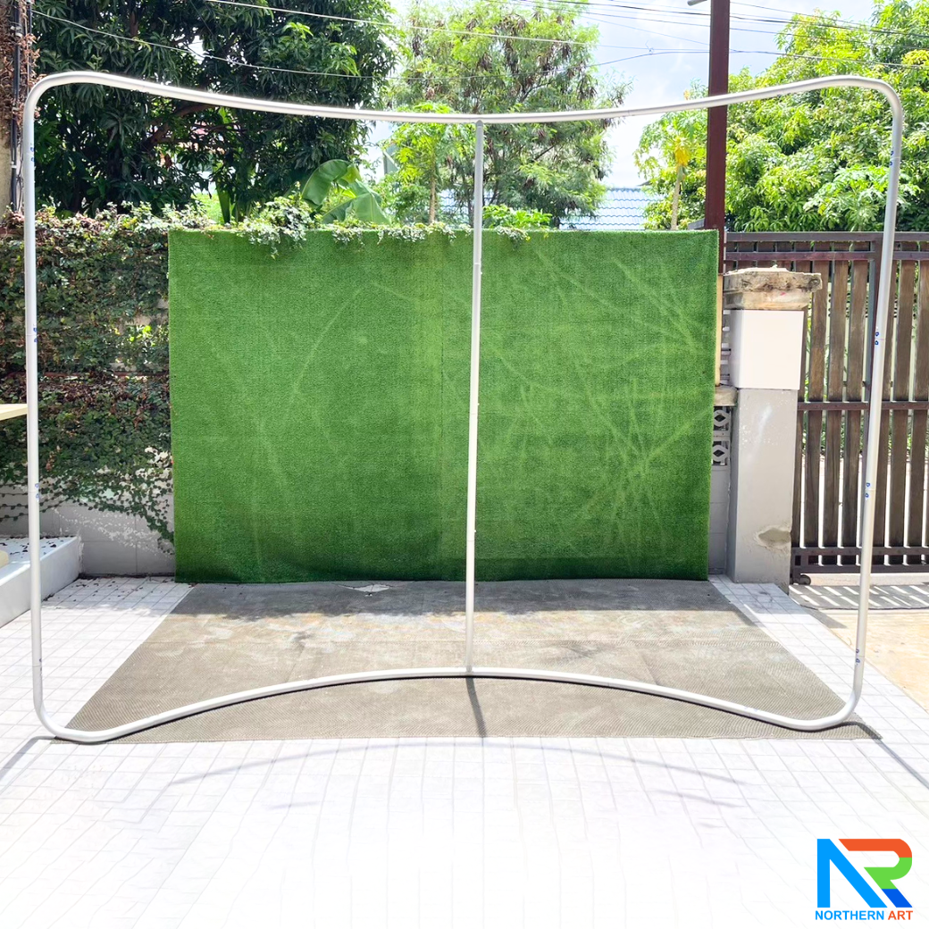 แบคดรอปผ้า Fabric Backdrop รุ่น Curved wall รุ่นโค้ง ขนาด (W)243.8-596 x (H)228 cm.โครงอะลูมิเนียม ถอดประกอบได้ พร้อมกระเป๋าใส่อุปกรณ์ 1 ใบ